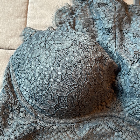 Victoria’s Secret Pink Lace Halter Bralette M - Picture 3 of 5